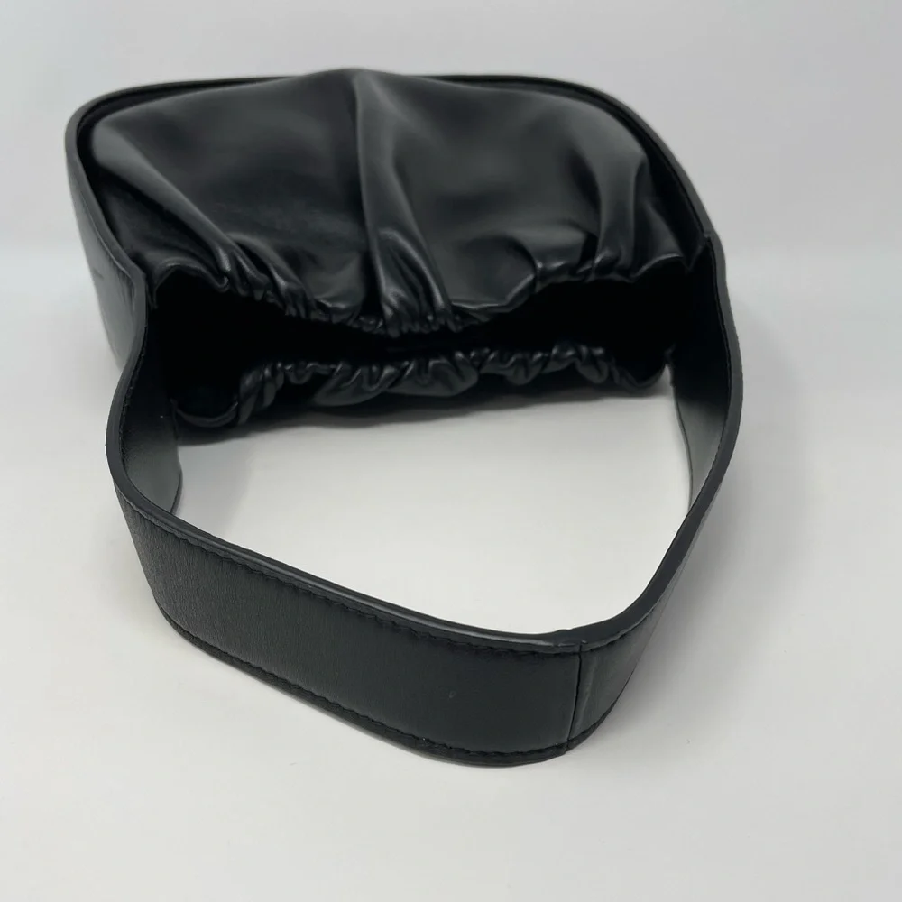 EUC Loeffler Randall Aris Gathered Ruched Petite Shoulder Bag Black Leather - Picture 10 of 15